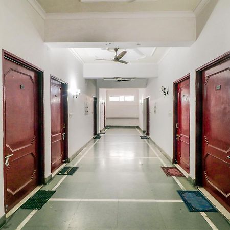 Hasanganj J C Guest House מראה חיצוני תמונה