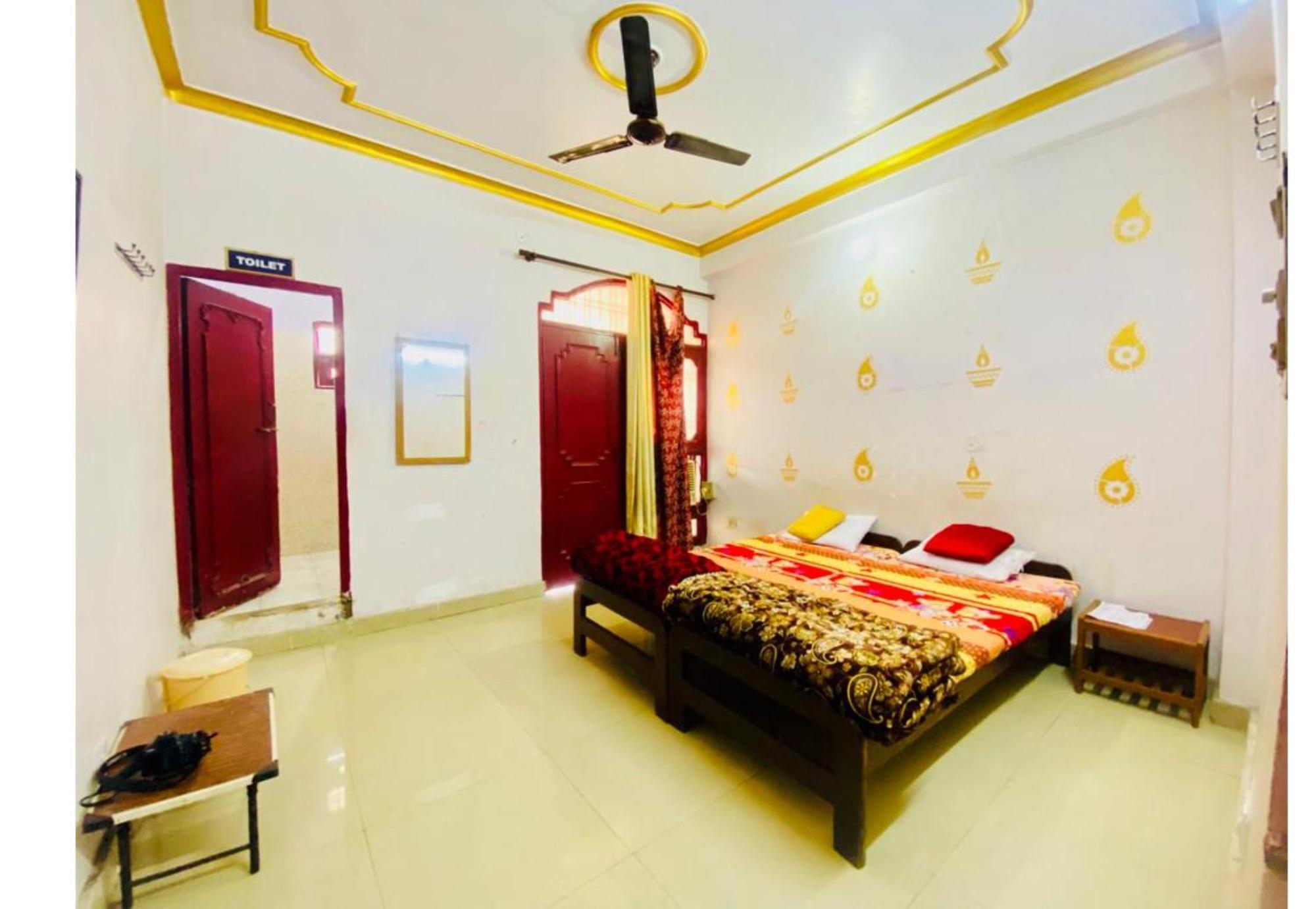 Hasanganj J C Guest House מראה חיצוני תמונה