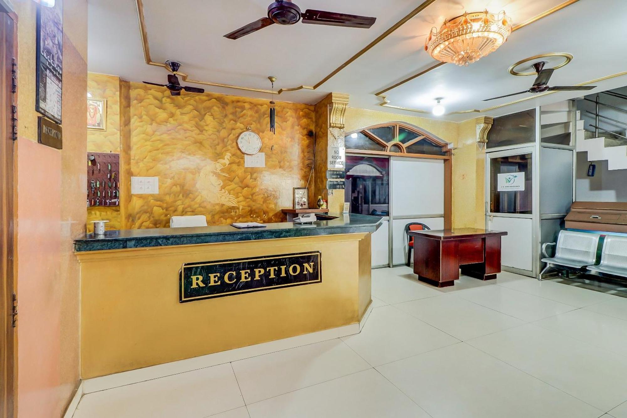 Hasanganj J C Guest House מראה חיצוני תמונה