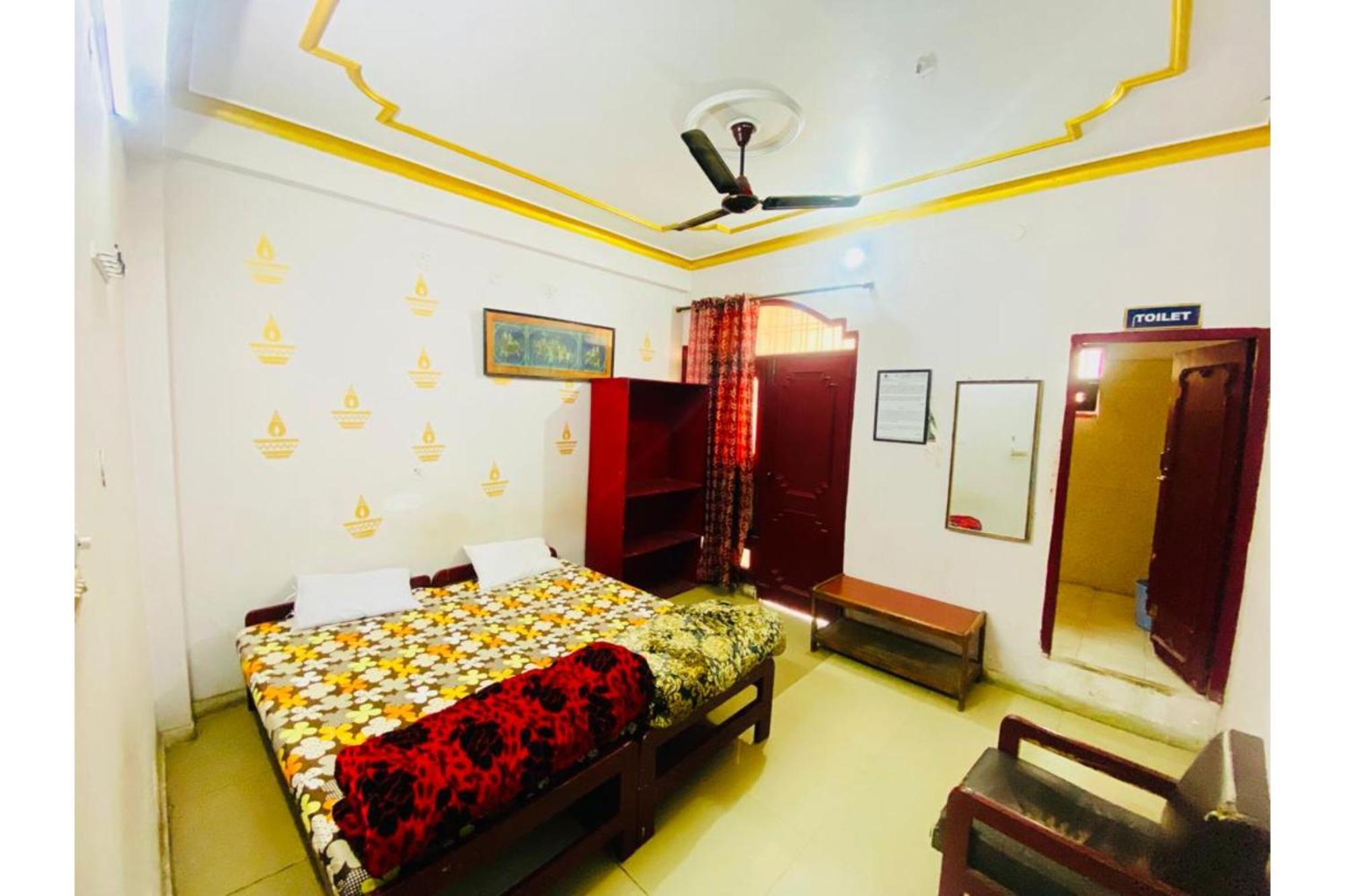 Hasanganj J C Guest House מראה חיצוני תמונה